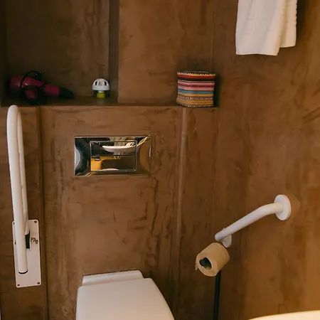 Casa Africa 2*